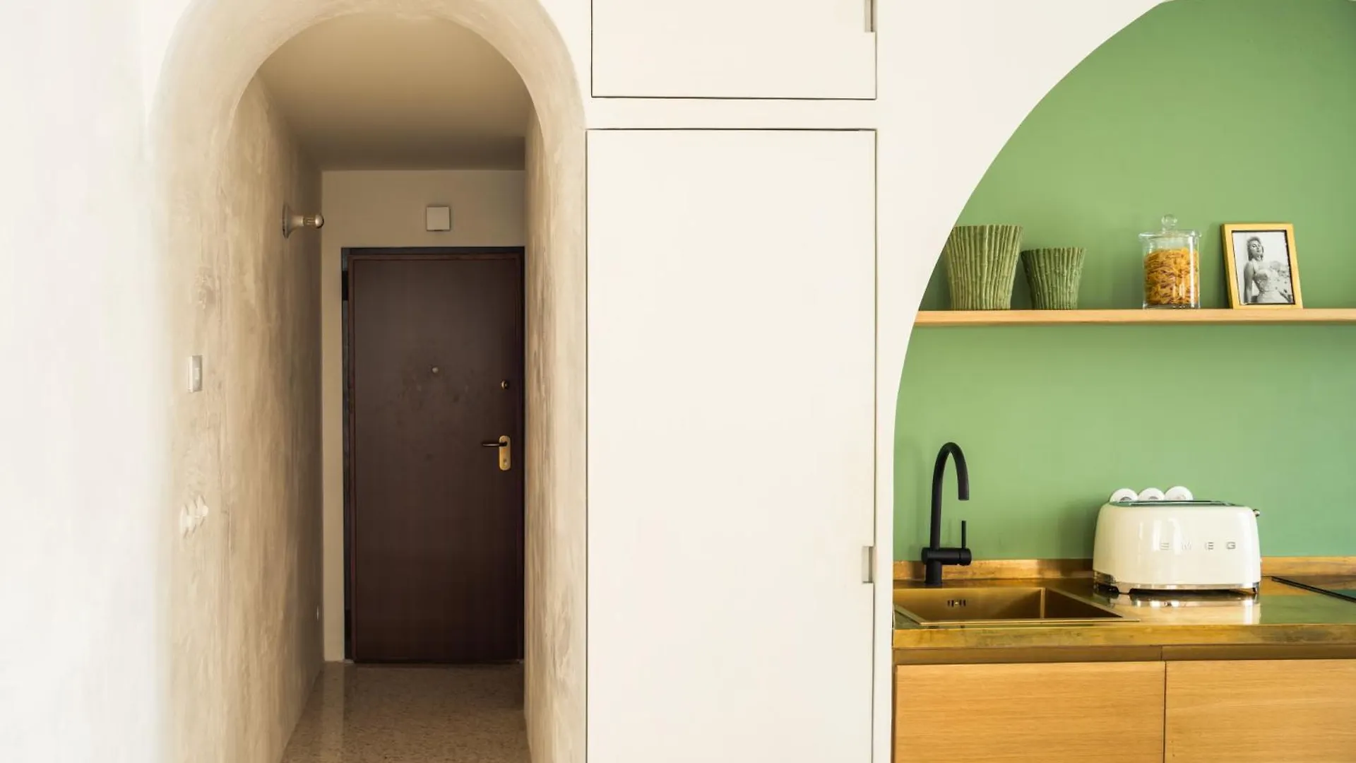 San Domenico Apartment With Garden View R&R البندقية