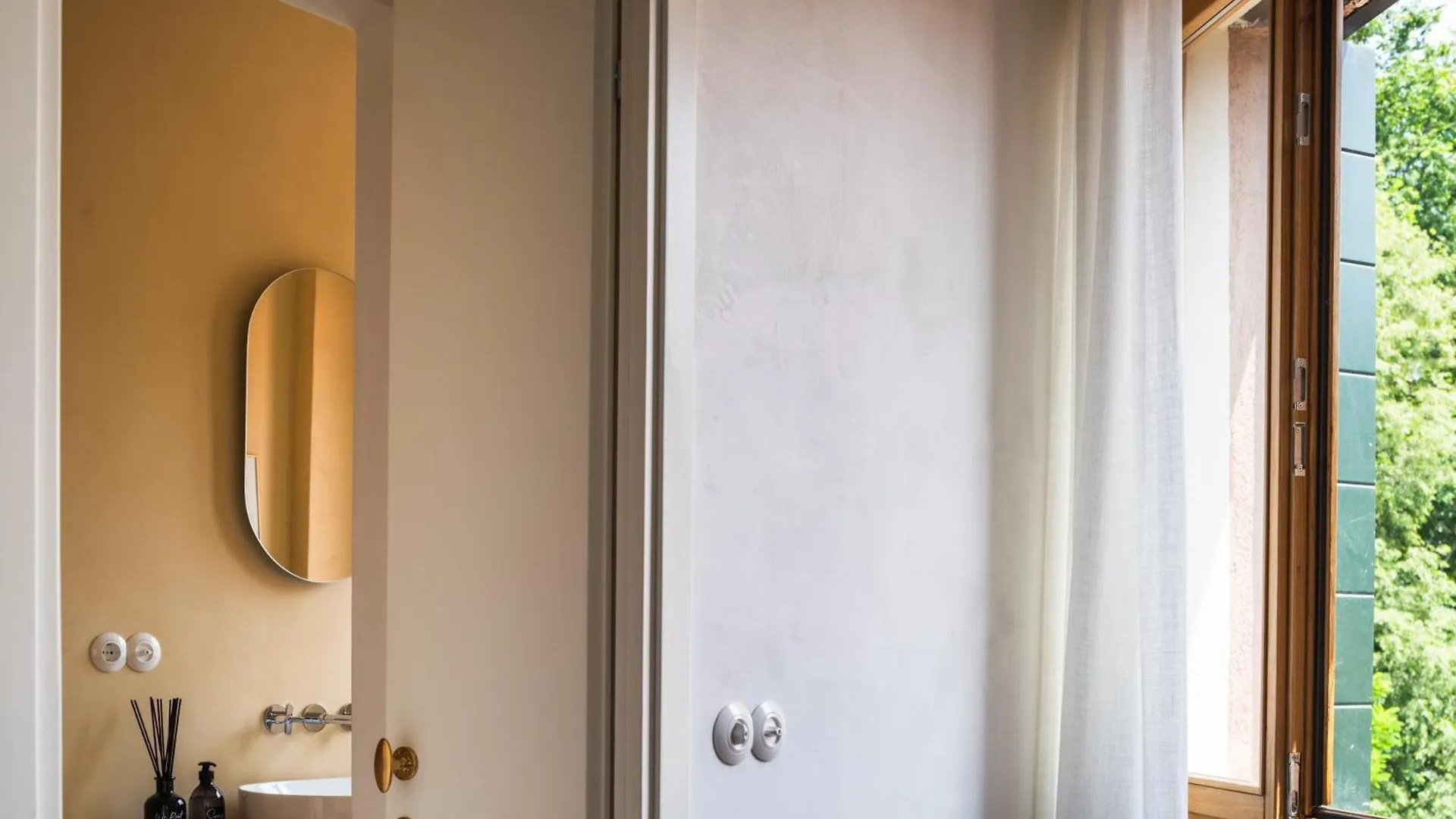 San Domenico Apartment With Garden View R&R البندقية
